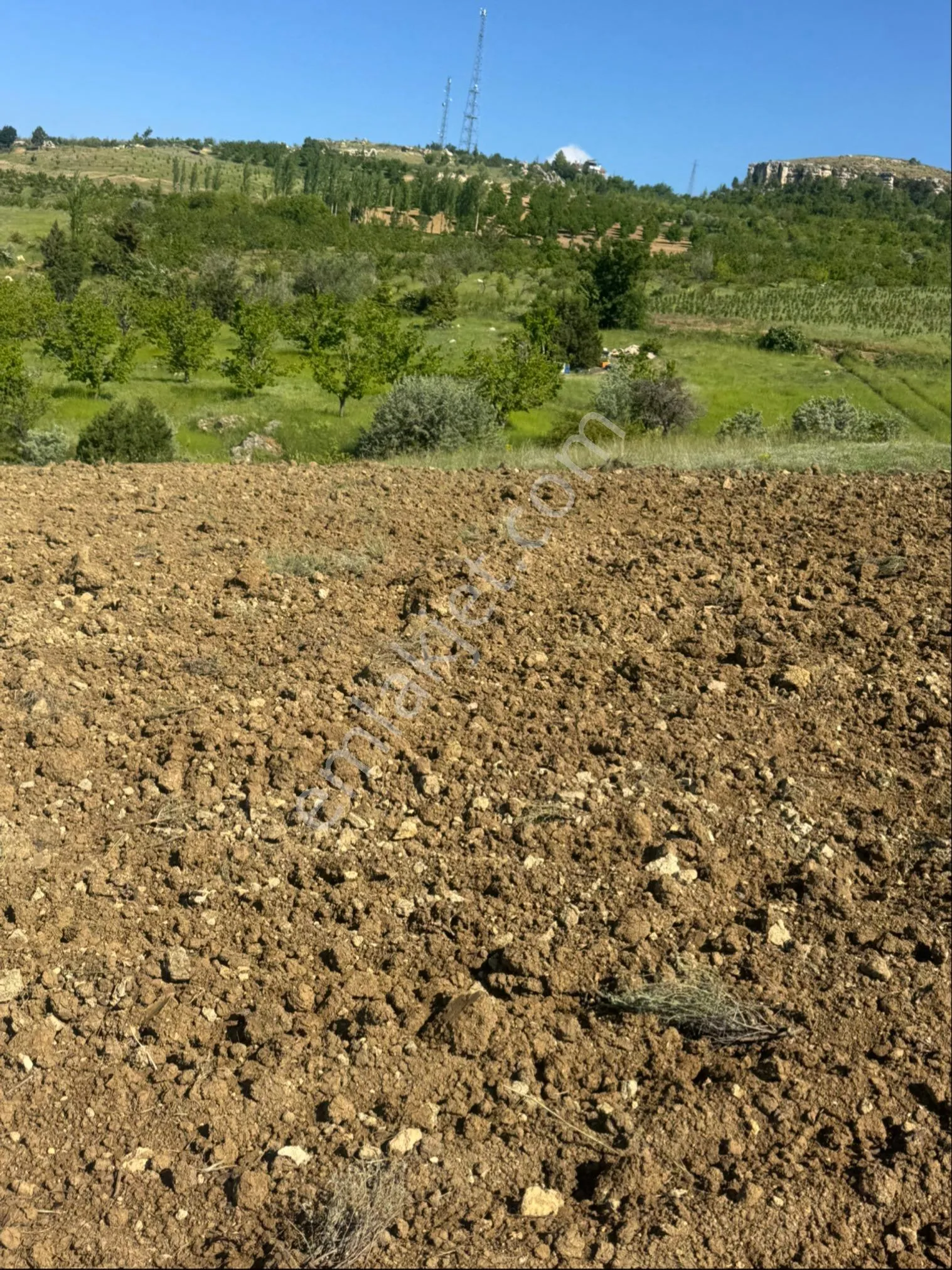 Sahibinden Satılık 644 M2 Suyu Olan Tarla
