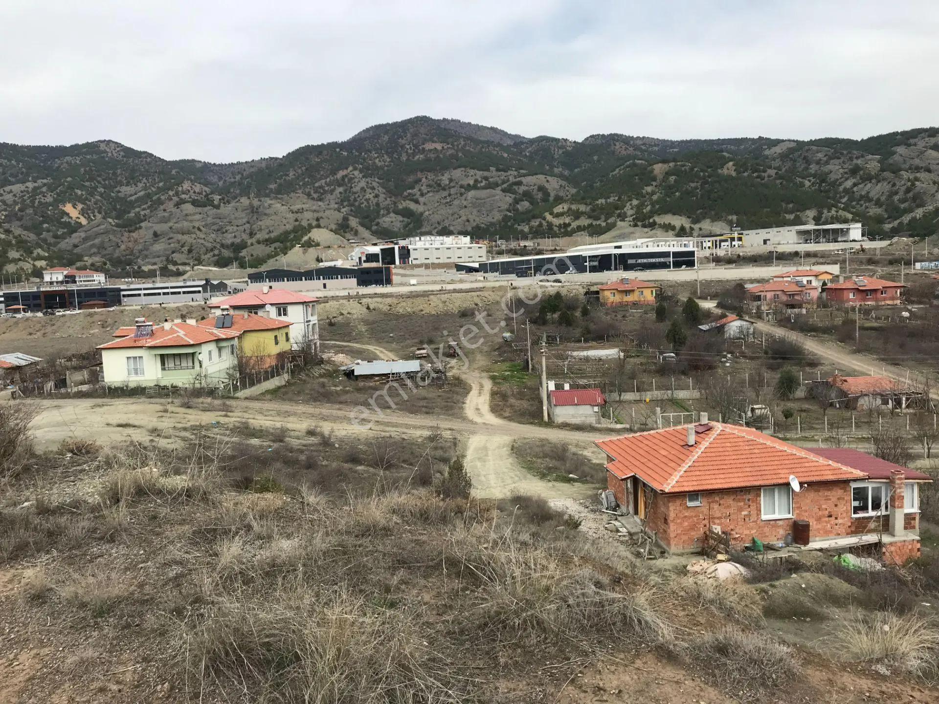 Sahibinden Eymir Mahallesi'nde 2 Kat İmarlı 405 M² Satılık Arsa