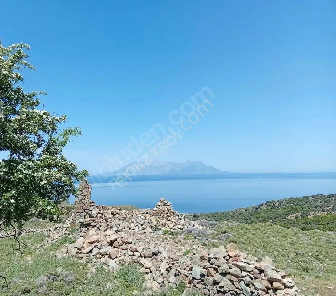 Sahibinden Gökçeada Tepeköy (mesadi) Köy Merkezinde Deniz Manzaralı 700 M² Satılık Yatırımlık Arsa