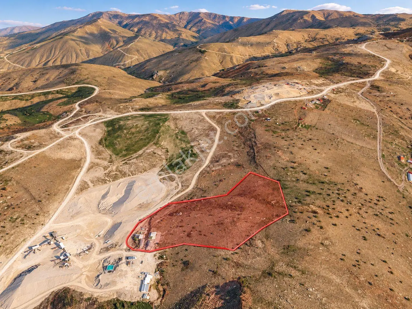 Sahibinden Karataş Mah. 120 Ada 5 Parsel İmar Planı İçinde 534 M² Hisse