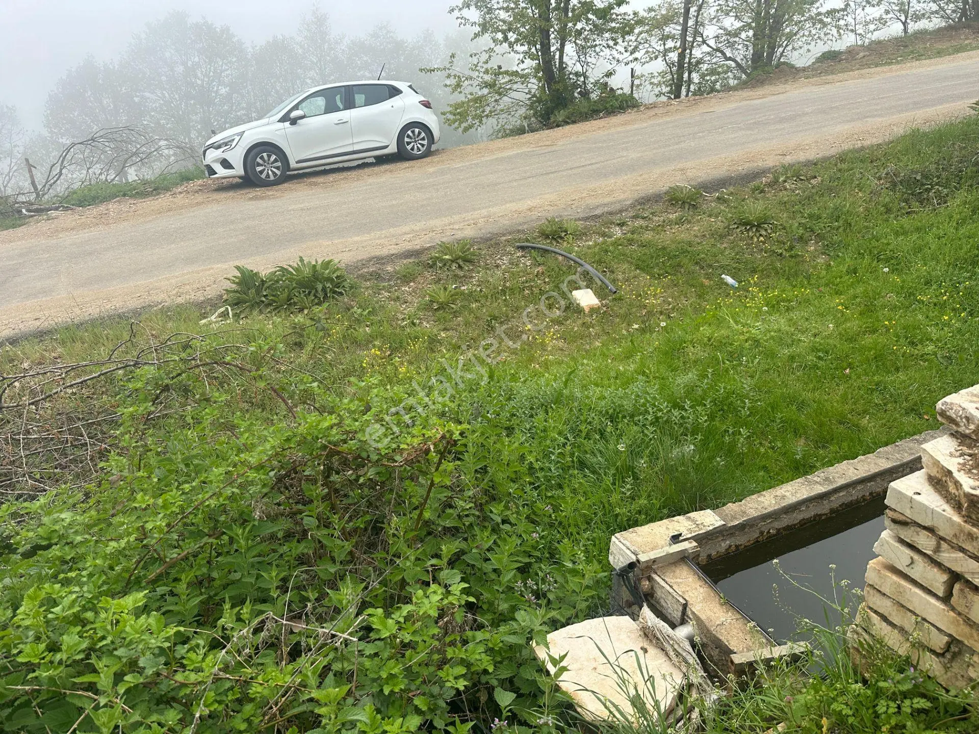 Sahibinden İnegöl Sülüklügöl'de Doğa Manzaralı 928 M² Satılık Tarlae Yanıbaşında