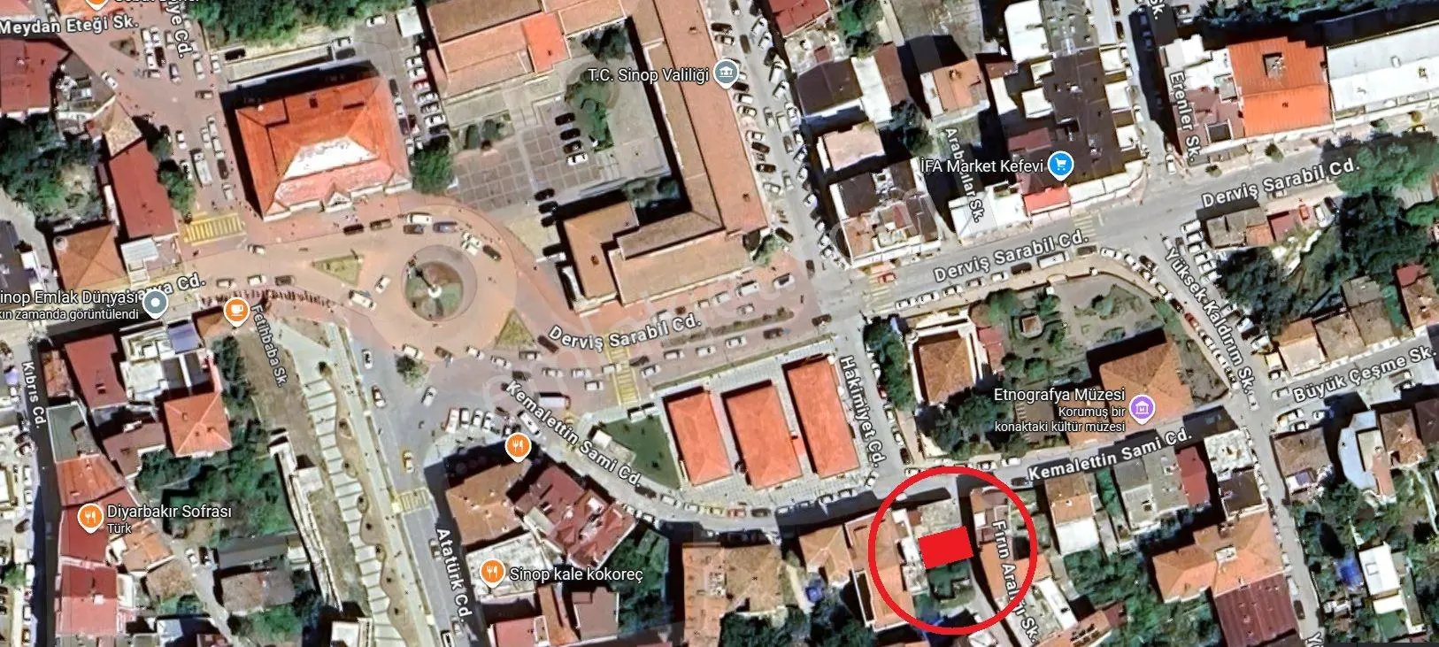 Sahibinden Şehrin Tam Merkezinde, Tarihi Doku İçinde Projelendirmeye Hazır Fırsat Taşınmaz!