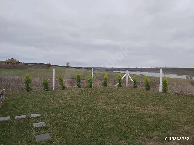 Silivri Çanta Balaban'da Göle 150 Metre Mesafede Konut İmarlı 250 m²  Arsa
