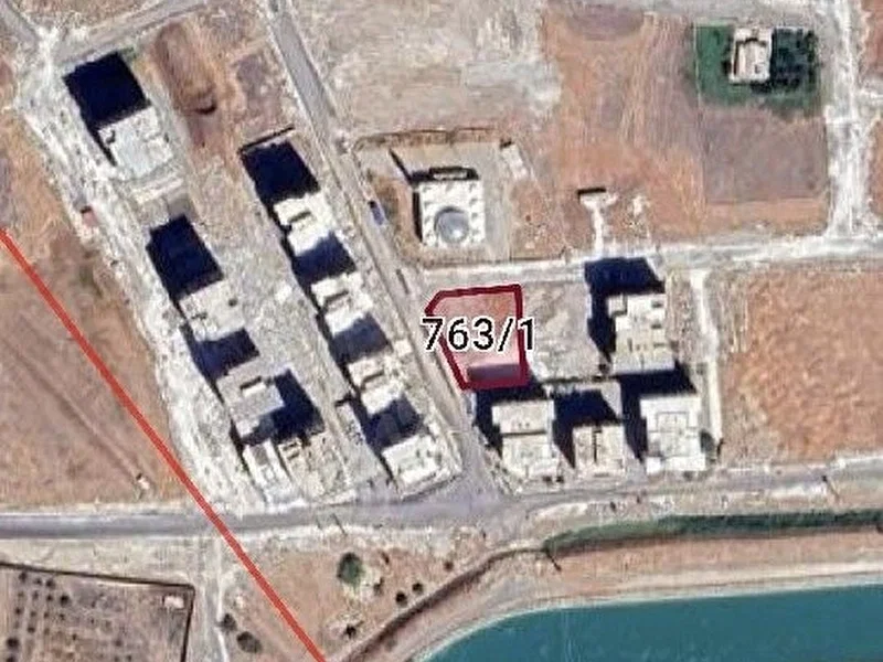 satılık arsa ve fıstık bahçesi