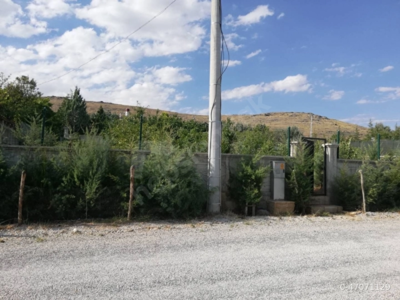 GÜLİSTAN PARSELLERİNDE SAHİBİNDEN SATILIK VİLLA İMARLI BAHÇE VE PREFABRİK EVİ