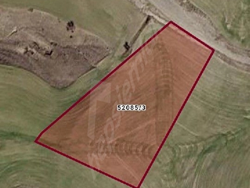 220 M2 1.40 emsalli 4 kat çıkma izni var toplu konut yapılacak Ünlü oluk sırtı