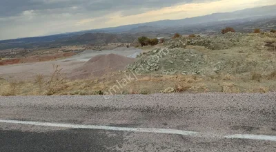 Sahibinden Manisa Salihli Köprübaşında 150,000m2 Asfaltta Göl Manzaralı Tarla