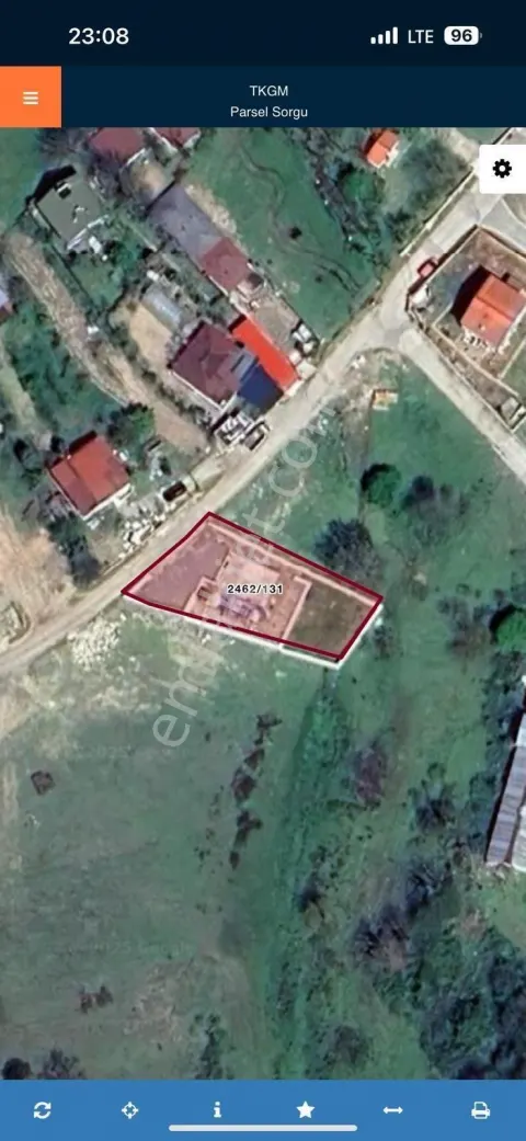 Sahibinden Köy İçinde İmarlı Müstakil Parsel