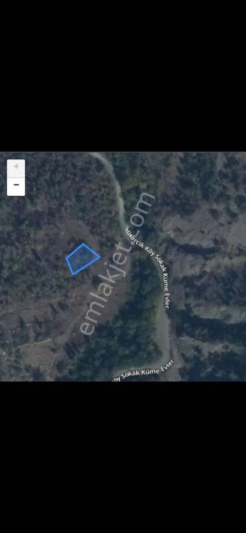 Sahibinden İnhisar Hisarcık'ta 300 M² Yola Çok Yakın Müstakil Bahçe