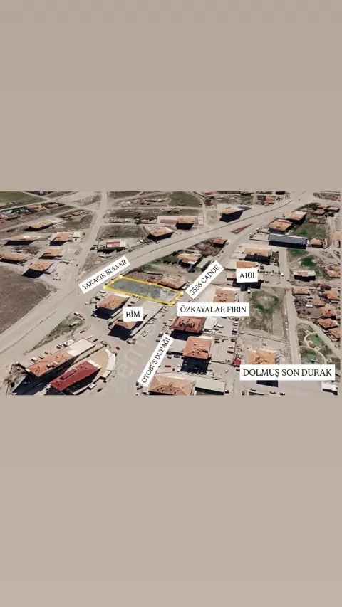 Sahibinden Yakacık Bulvarı Ve Eski Ana Cadeeye Sıfır Konumda