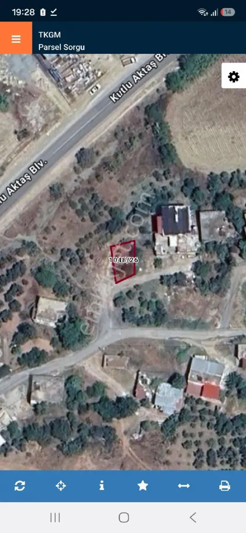 Sahibinden Karaisalı Aktaş Mahallesi'nde Arsa Yola Sıfır