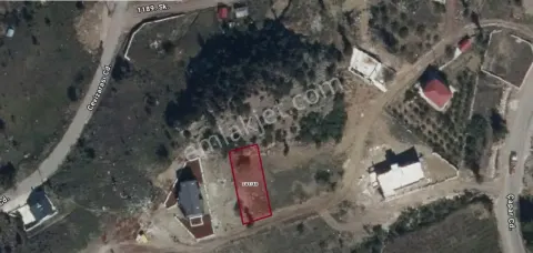Sahibinden Ayvagediği’nde Villa İmarlı 555 M² | Yola Cepheli | Altyapısı Hazır