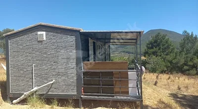 
          İzmir Kemalpaşa Vişneli de satılık  bahçe ve konteyner
        