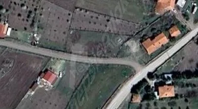 
          --- FİYAT DÜŞTÜ ---  KAZAN'A 10 DAKİKA UZAKLIKTA 5065 M2 TEKTAPU YOLU VE SUYU VAR
        
