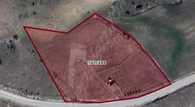 
          Çankaya Tohumlarda Yola Sıfır 500 m2 Yatırımlık Arsa
        