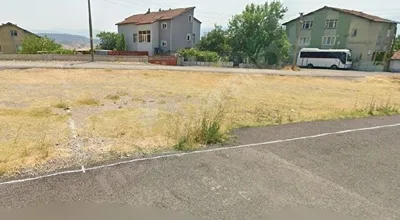 
          sahibinden satılık hisseli arsa
        