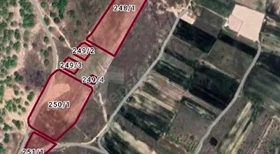 
          Kırklareli Üsküp Kemalpaşa da TOKİ ye OSB ye yakın 694 M2 Tarla
        