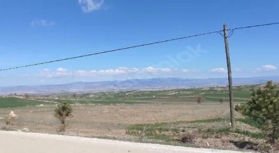 
          Asfalt Kenarı Merkeze 13 km mesafede Satılık Tarla
        
