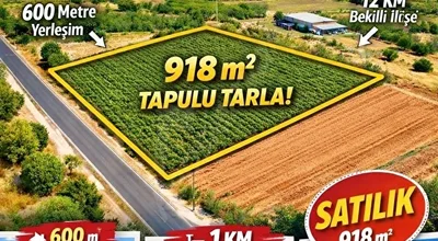 
          Resmi yola cepheli tarla
        