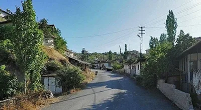 
          ANKARA NIN MERKEZİ ÇANKAYA DA 3 KONUT VERİLEN İMARLI ARSA
        