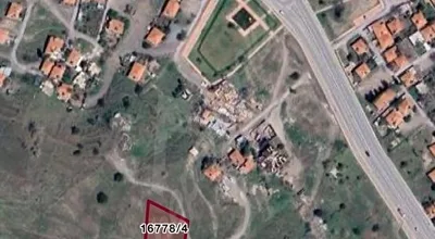 
          Kazımkarabekird mah. Köşebaşı temiz villa parseli 1180m2
        