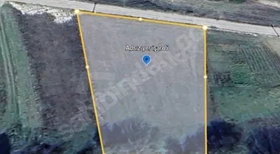 
          ÇALYER'DE ANA YOLA CEPHELİ ELEKTRİK SU BAŞINDA İMARLI ARSA
        