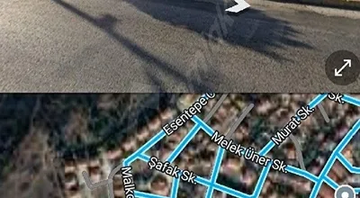 
          ana cadde okul hastane karşısı....trafik ışıklarında 16 metre cepheli....taşınmazlı arsa
        