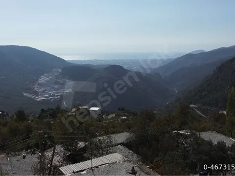 Alanyada Deniz ve Doga Manzarali Bag Evi Yapilacak Arsa