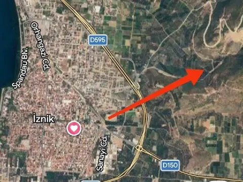 MUHTEŞEM İZNİK GÖLÜ MANZARALI SAHİBİNDEN SATILIK TARLA
