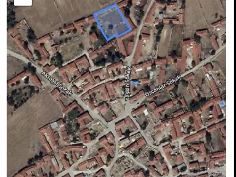Satılık kerpiç ev arsa