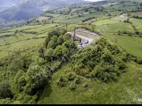 Merkeze 600 metre ve yeşilliğin içinde harika tarla