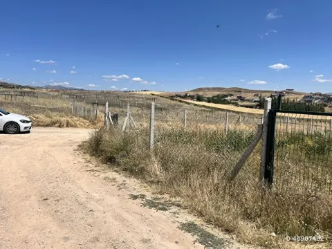 Satılık elektrik su bulunan bahçe