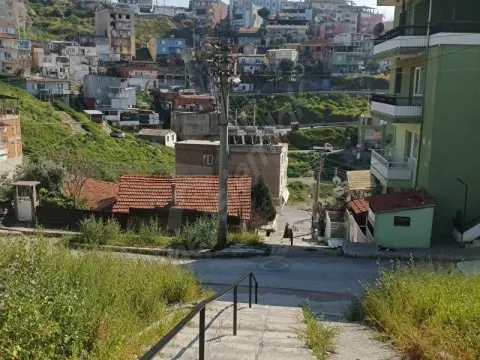 125 M2 3 kat konut imarlı arsa