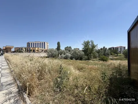 AKYURT YENİ HASTANE BİTİŞİĞİNDE SAHİBİNDEN İMARLI ARSA