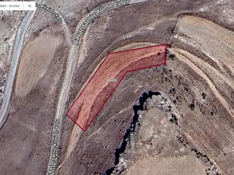 NEVŞEHİR MERKEZ BASANSARNIÇ KÖY GİRİŞİ 1685 M2 YATIRIMLIK ARSA