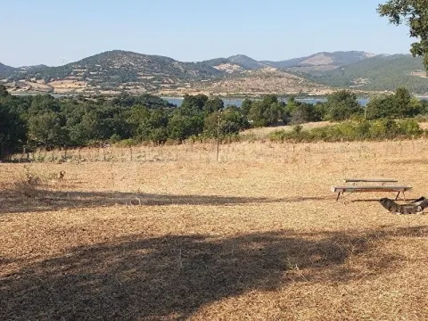 SAHİBİNDEN SATILIK GÖLET MANZARALI 9 DÖNÜM 376 M2 TARLA.