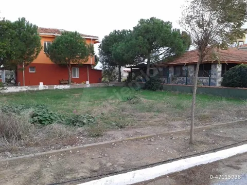 Denizatı Sitesinde Yapı Altyapısı Hazır Satılık Müstakil Arsa