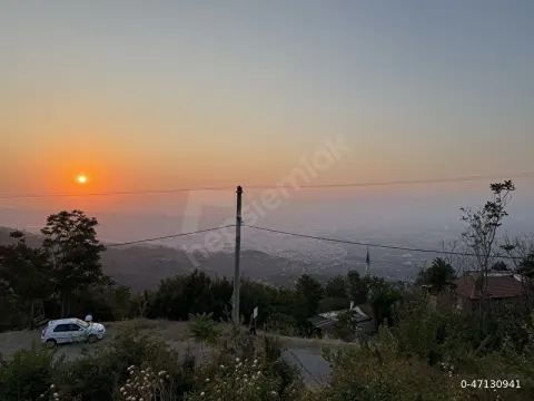 800 m2 - Villa imarlı - Manzaralı - Köşe Parsel - 3 Yola Cephe