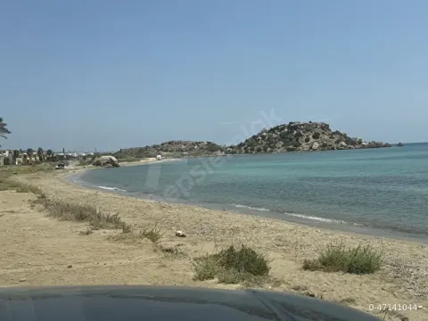 KIBRIS İSKELE DENİZE SIFIR 12,200 m2 VİLLA İMARLI ARAZİ