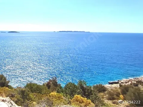 Kalkan - Bezirgan Sahilinde - Denize 1.Parsel - 620m2 - 2B ARAZİ -