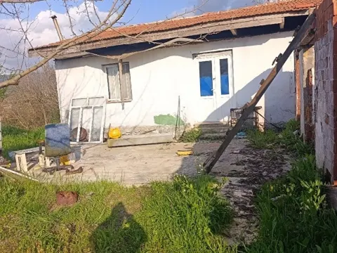 İÇİNDE EV OLAN TARLA