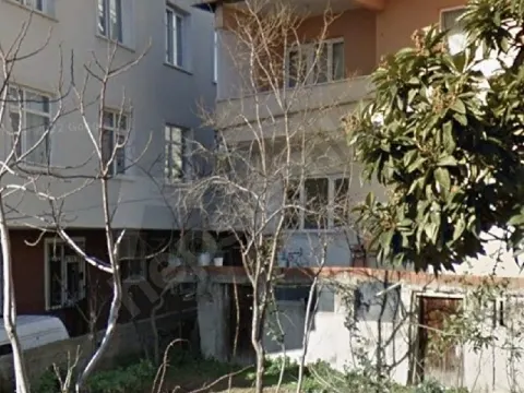 Pendik Orta Mahalle 2+1 müstakil daire(179 m² arsa payı)