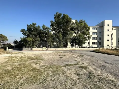 Akıncılar Süleyman Şah İlkokulu Önü Köşe Parsel