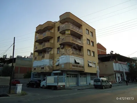 MANİSA SALİHLİ GÜRSEL CADDESİ ÜZERİ KÖŞE TİCARİ ARSA