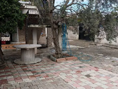624 m2 arsa içinde 4+1 /140m müstakil ev