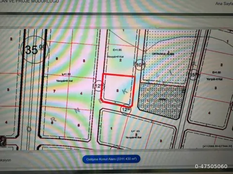 üç tarafı yol karşısı park