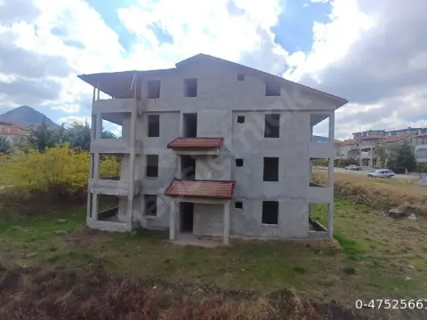 Işıkkent te Mükemmel Konumda 1/2 Hisse